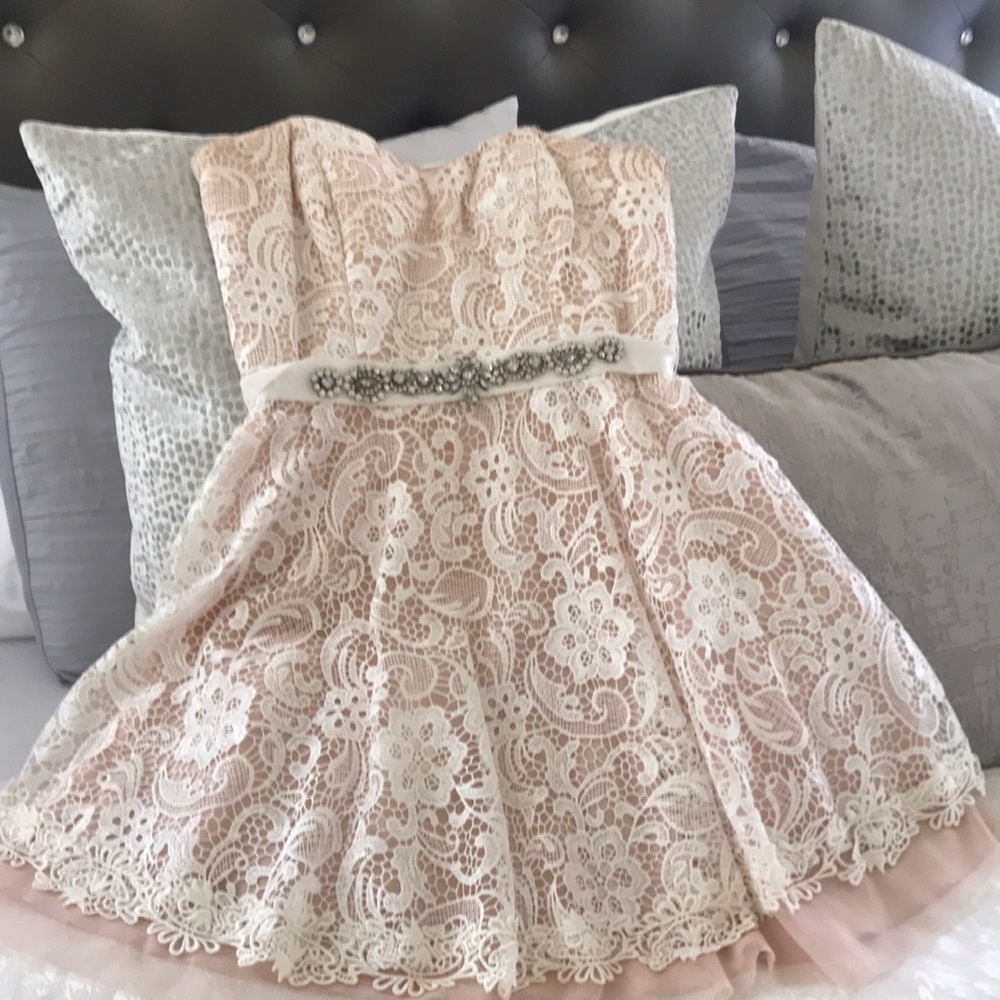 Beautiful Dress used one time for prom